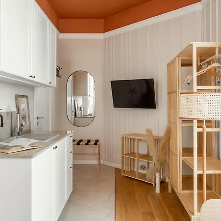 Avanti Palazzo מלון דירות 4*