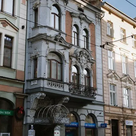 מלון דירות Avanti Palazzo