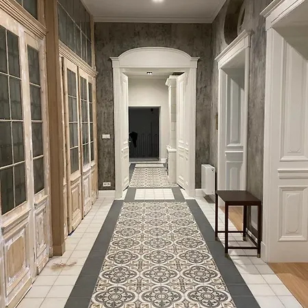 Ξενοδοχείο με διαμερίσματα Avanti Palazzo Krasków