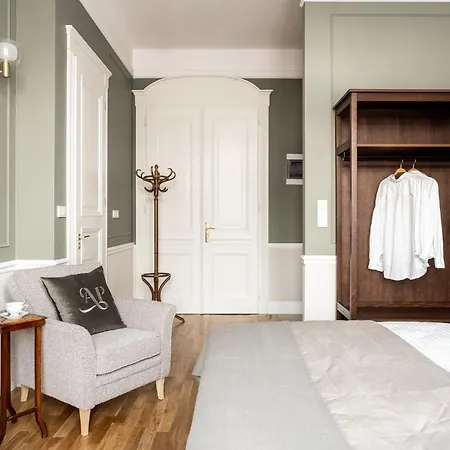 Avanti Palazzo Ξενοδοχείο με διαμερίσματα Krasków