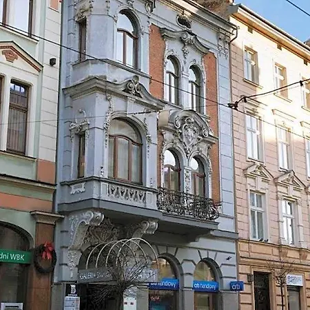 Avanti Palazzo